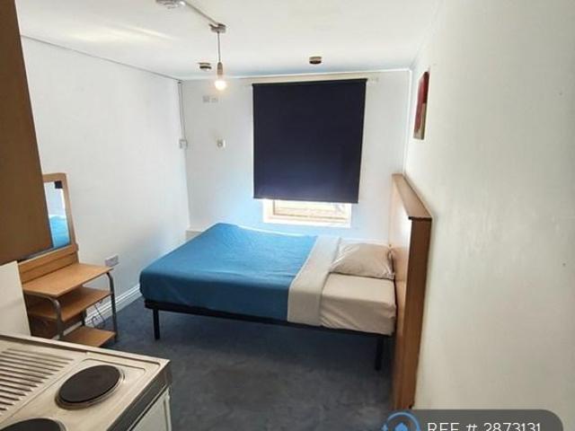 Flat for rent in Spring Park, Luton
