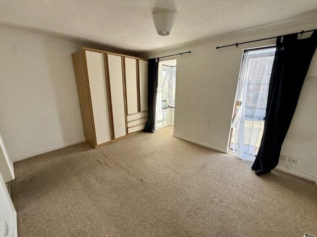 Studio for rent in Petersfield, Bolton Low Houses