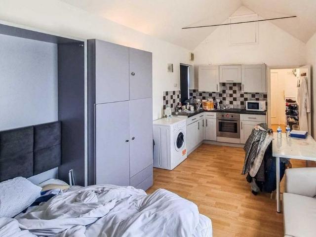Studio for rent in London Borough of Barnet, Greater London