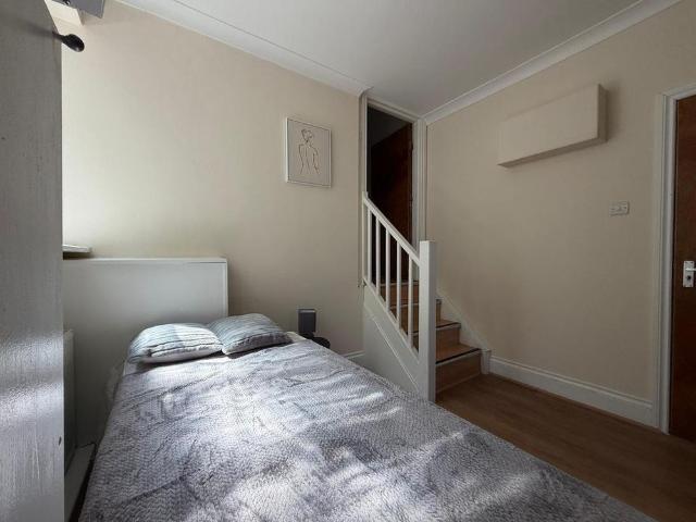 Studio for rent in Golders Green, Greater London