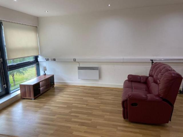 Studio for rent in Mount Pleasant, Nangreaves