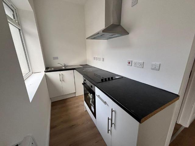 Studio for rent in Ystrad, Gelli