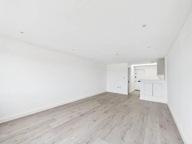 Studio for rent in Moulsham, Chelmsford