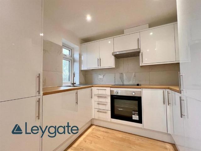 Studio for rent in Blackhills, Surrey
