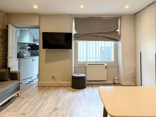 Studio for rent in London Borough of Camden, Greater London