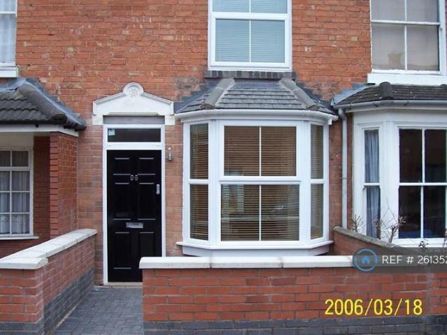 Flat for rent in Red Hill, Worcestershire