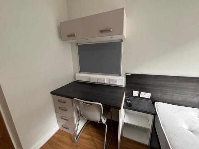 Studio for rent in Blythswood Hill, Scotland