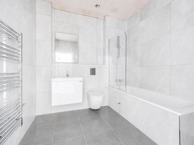 Studio for rent in Charlotteville, Guildford