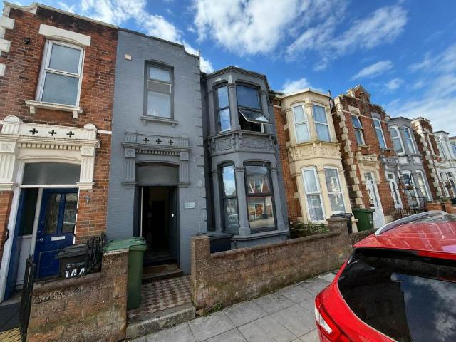 Flat for rent in Buckland, City Of Portsmouth