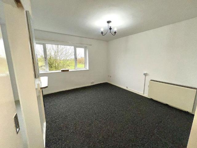 Studio for rent in Brickhill, Bedford