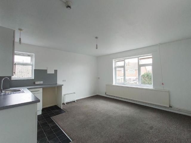 Studio for rent in Peacehaven, Lewes