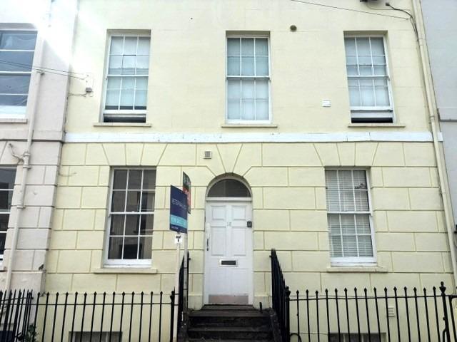 Flat for rent in Ewens Farm, Golden Valley