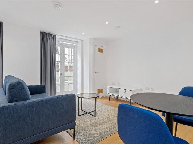 Studio for rent in Islington, Greater London