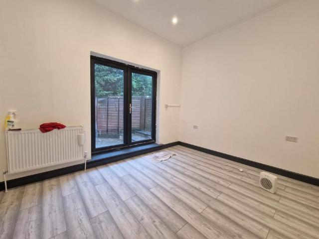 Studio for rent in Holywell Estate, North Watford