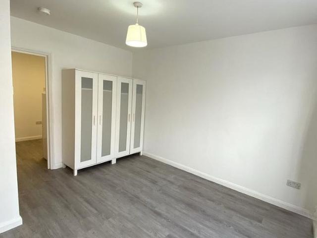 Studio for rent in Wealdstone, Greater London