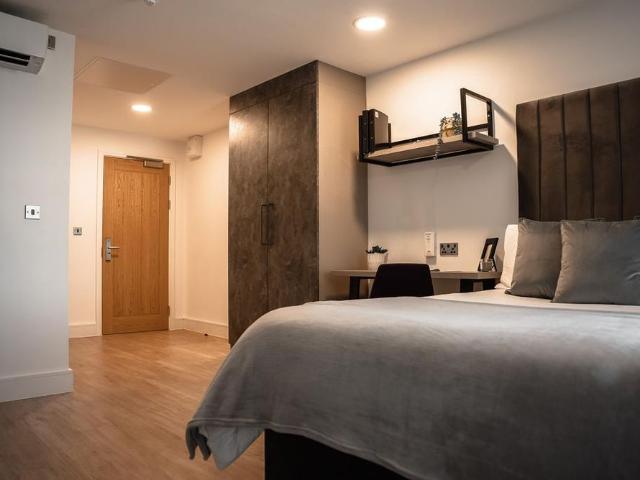 Studio for rent in Jewellery Quarter, Birmingham