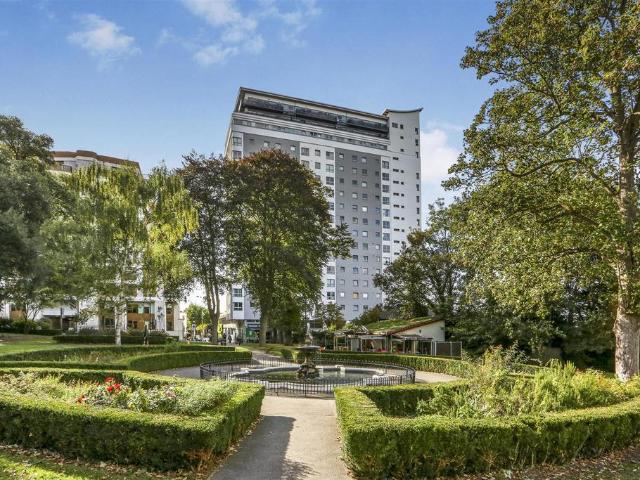 Flat for rent in Greater London