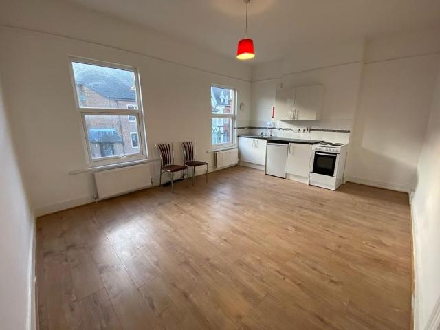 Room for rent in Cauldwell, Bedford