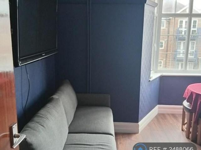 Studio for rent in Lower Edmonton, Greater London