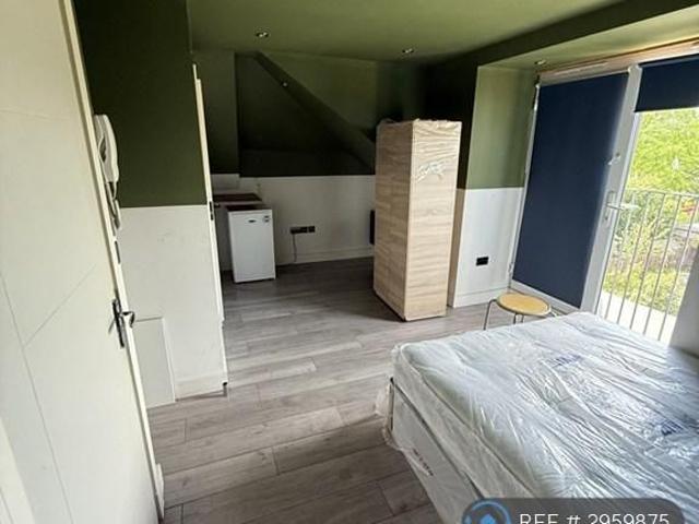 Studio for rent in London Borough of Lewisham, Greater London