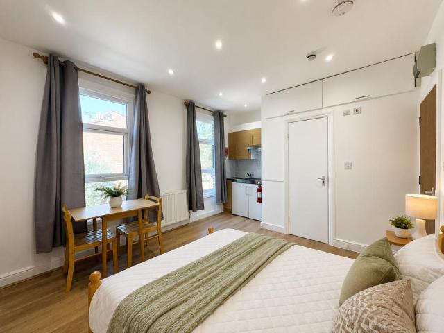 Flat for rent in Archway, Greater London
