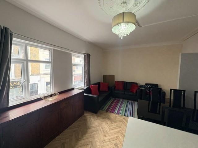 Studio for rent in East Cliff, Acol