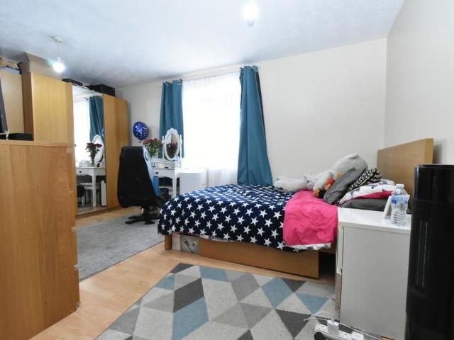 Studio for rent in Alperton, Greater London