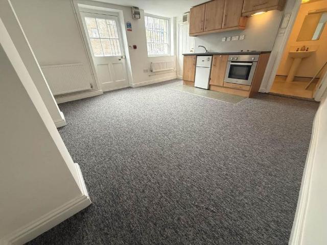 Studio for rent in Trowbridge