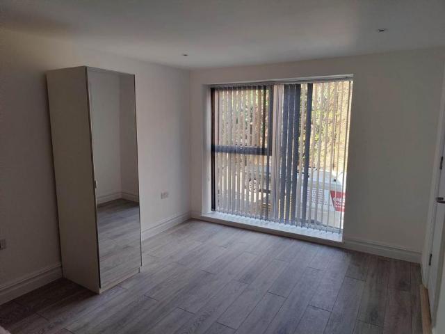 Studio for rent in London Borough of Ealing, Greater London