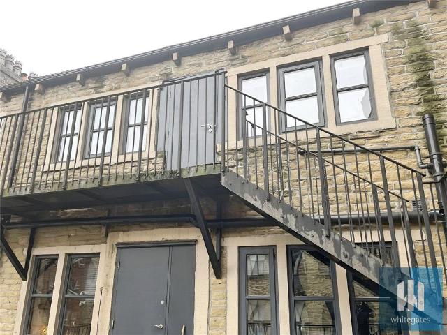Flat for rent in Highfields, Huddersfield