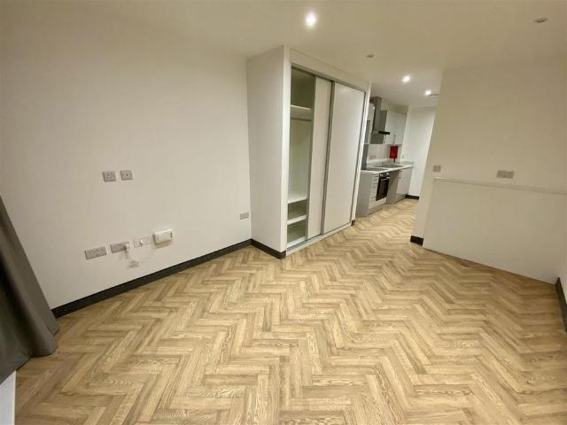 Studio for rent in Black Friars, Old Wharf