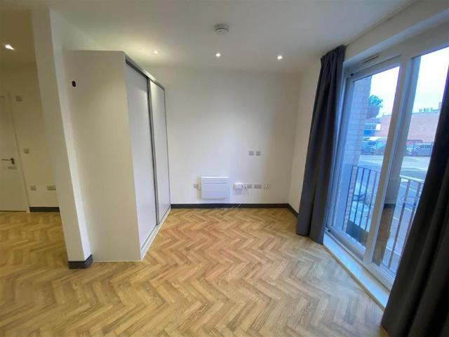 Studio for rent in Black Friars, Old Wharf