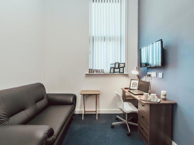 Studio for rent in Stoke, Stoke-on-Trent