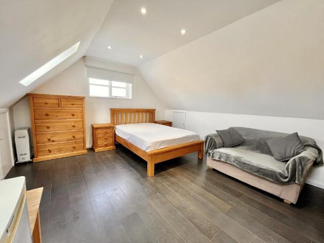 Flat for rent in Duton Hill, Essex