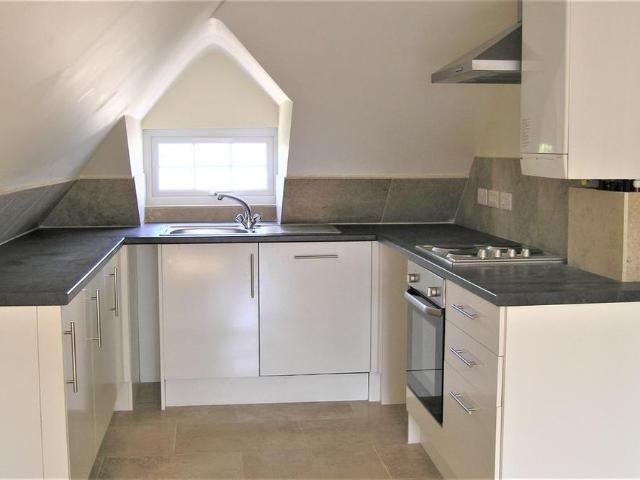 Studio for rent in Perryfields, West Sussex