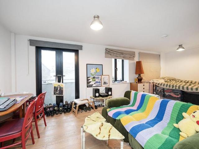 Studio for rent in Lower Clapton, Greater London