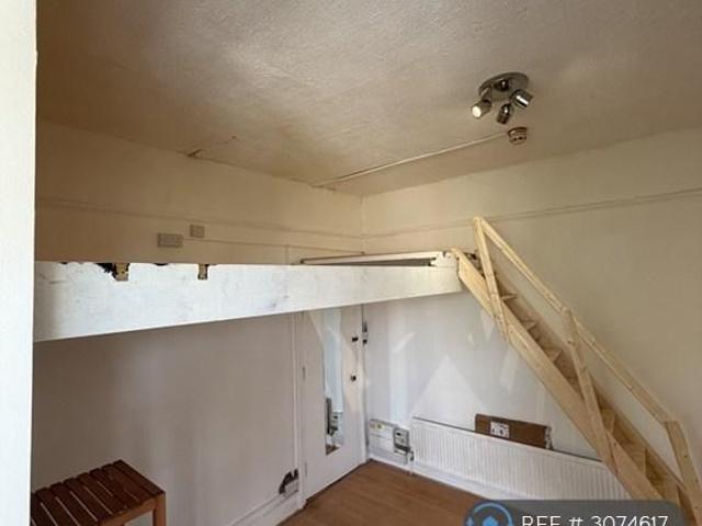 Studio for rent in Abbeville Village, Greater London