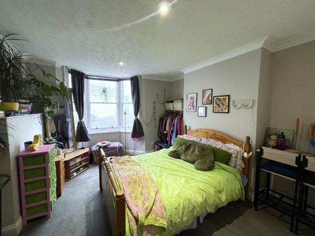 Studio for rent in Brunswick, Brighton & Hove