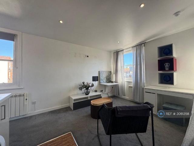 Studio for rent in Old Portsmouth, Portsmouth