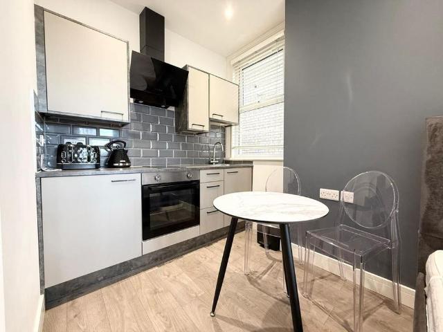 Studio for rent in Eastgate, Peterborough