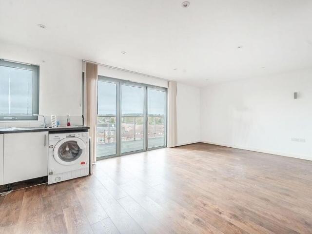 Studio for rent in Lane, Greater London