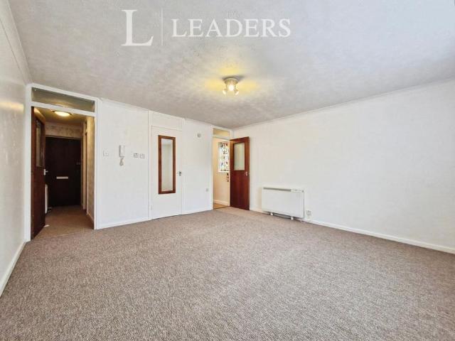 Studio for rent in Camdentown, Gosport