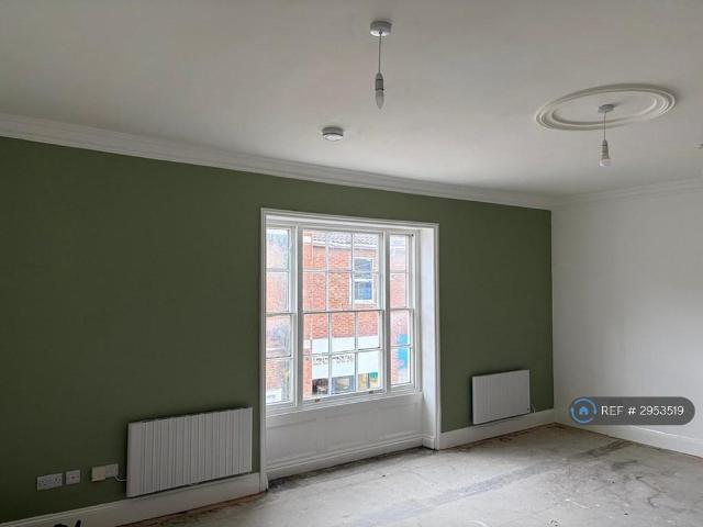 Flat for rent in Alverton, East Midlands
