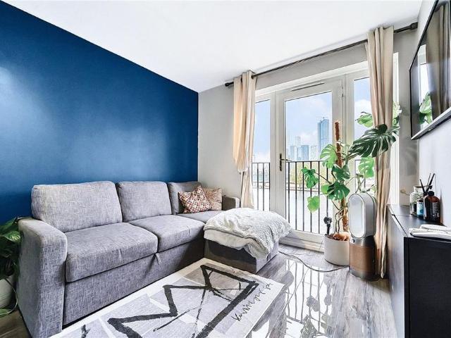 Studio for rent in Millwall, Greater London