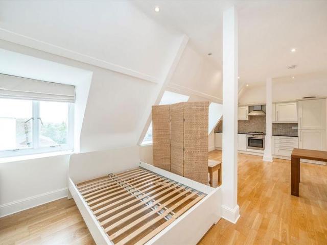 Studio for rent in London Borough of Hounslow, Greater London