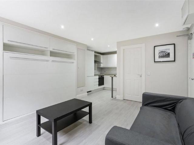Studio for rent in Partickhill, Glasgow