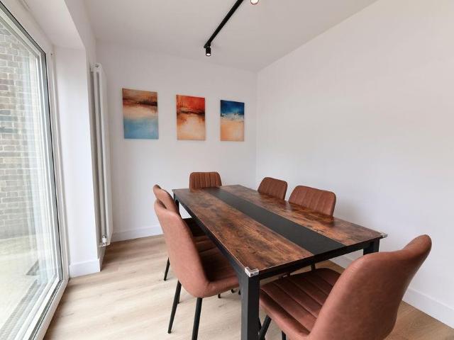 Studio for rent in London Borough of Wandsworth, Greater London