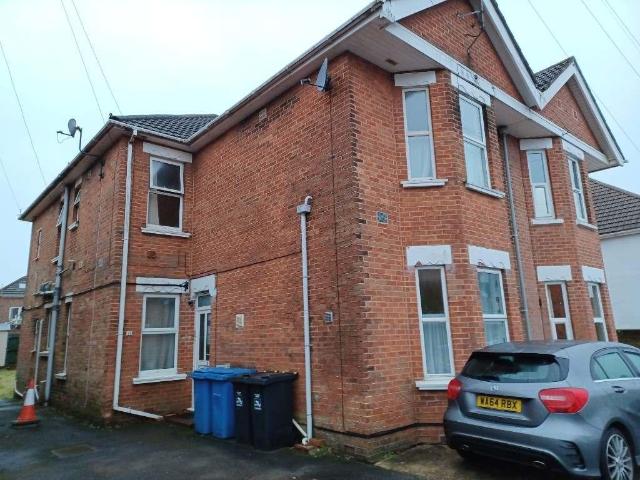 Flat for rent in Poole