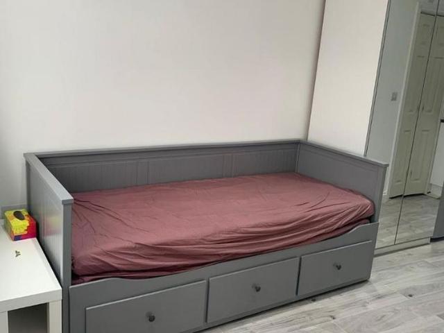 Studio for rent in Gants Hill, Greater London