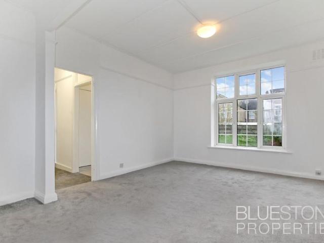 Studio for rent in London Borough of Croydon, Greater London